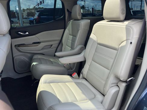 Used 2019 GMC Acadia Denali w/ Technology Package AWD/4WD image 26
