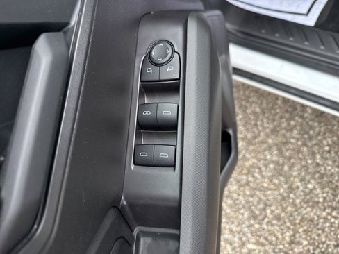 Used 2025 Chevrolet Colorado Trail Boss image 13