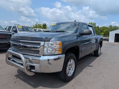 Used 2013 Chevrolet Silverado 1500 LT w/ All-Star Edition AWD/4WD image 2