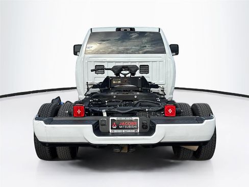 Used 2024 RAM 3500 Big Horn w/ Safety Group image 6