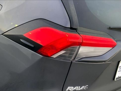 Used 2024 Toyota RAV4 XLE image 27
