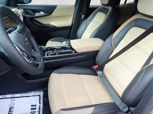 New 2026 Chevrolet Equinox ACTIV w/ Convenience Package III image 13