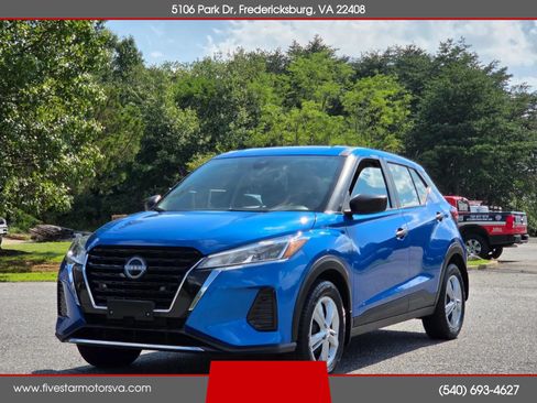Used 2024 Nissan Kicks S FWD image 1