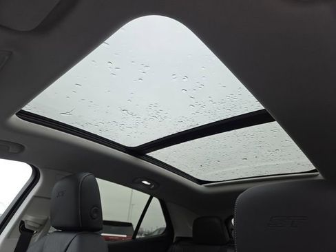 New 2026 Buick Envision Sport Touring image 3