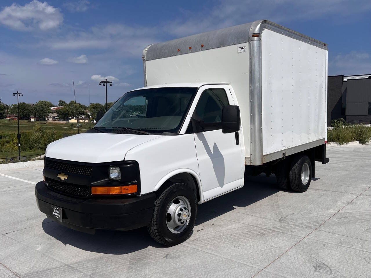 Used 2014 Chevrolet Express 3500 RWD image 5