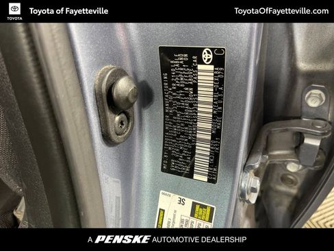 Used 2025 Toyota Corolla LE FWD image 30