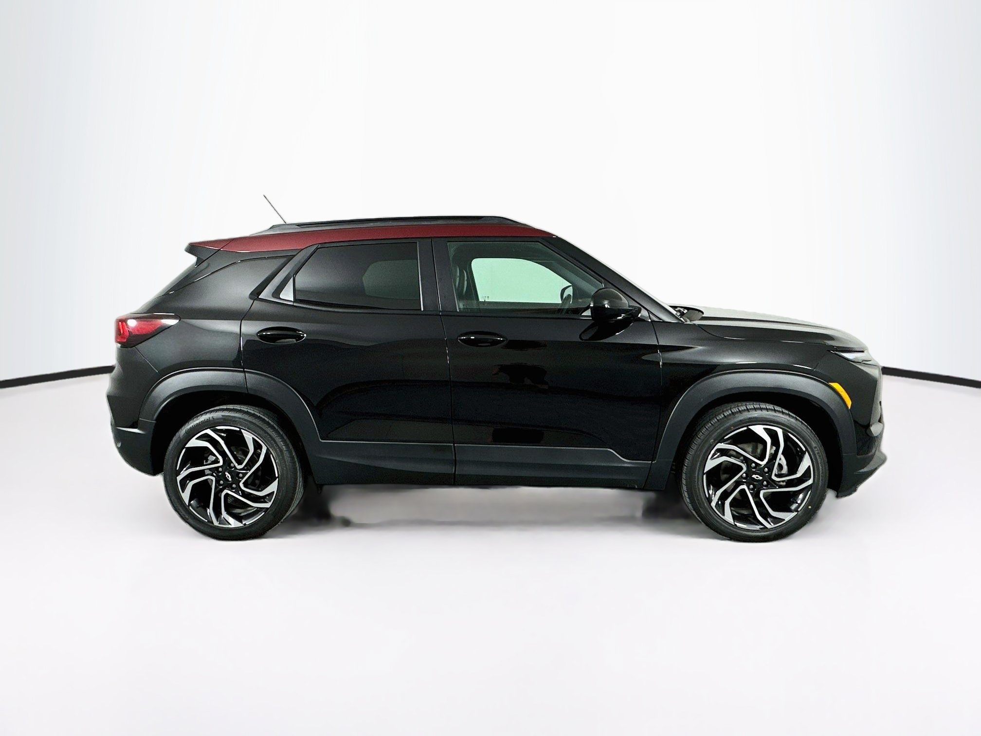 Used 2025 Chevrolet TrailBlazer RS w/ Convenience Package AWD/4WD image 10
