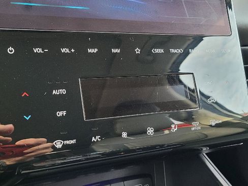 Used 2022 Hyundai Tucson Limited image 19