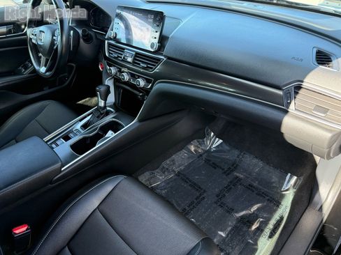 Used 2022 Honda Accord Sport image 29