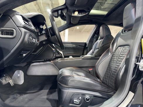 Used 2022 Maserati Ghibli Trofeo image 50