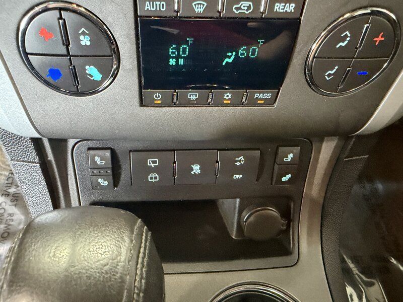 Used 2010 Chevrolet Traverse LT w/ Personal Connectivity Package AWD/4WD image 12