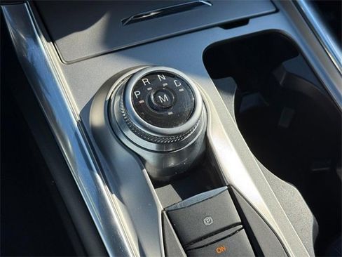 Used 2020 Ford Explorer XLT w/ Equipment Group 202A image 20