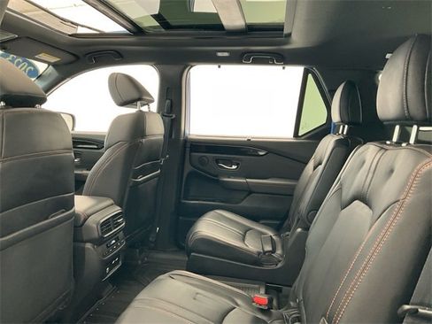 Certified 2023 Honda Pilot TrailSport image 23