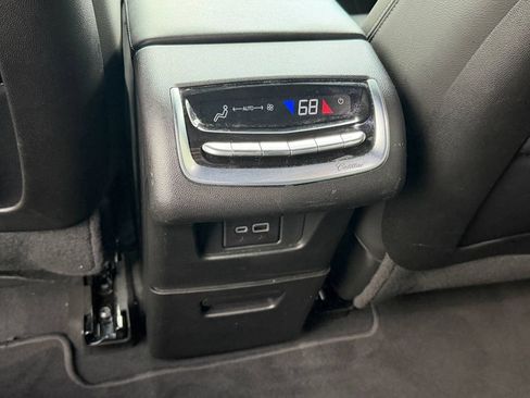Used 2023 Cadillac XT6 Luxury FWD image 15