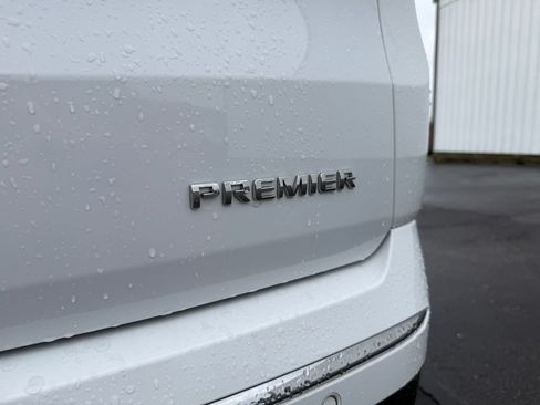 Used 2020 Chevrolet Traverse Premier AWD/4WD image 43