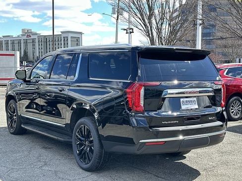 Used 2023 GMC Yukon XL SLT w/ Max Trailering Package image 4