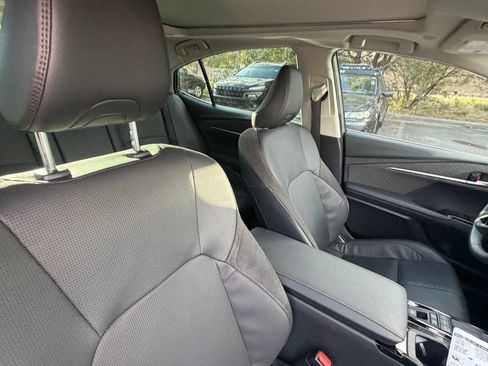 Used 2025 Toyota Camry XLE w/ Premium Package FWD image 12