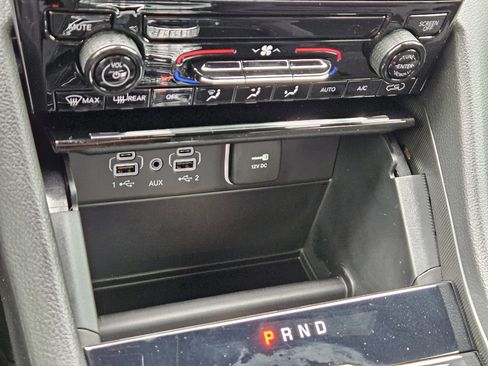 New 2025 Jeep Grand Cherokee L Laredo image 21