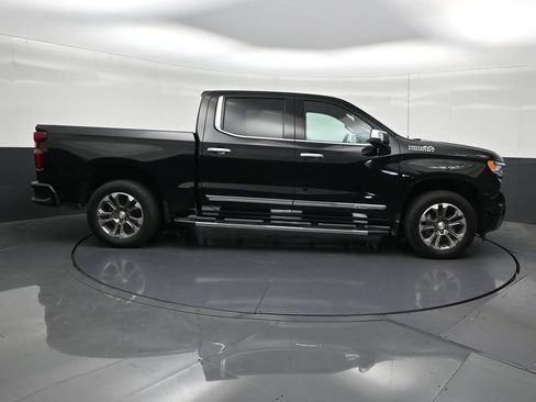 Used 2023 Chevrolet Silverado 1500 High Country w/ Technology Package RWD image 7