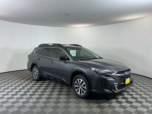 Used 2024 Subaru Outback Premium w/ Popular Package #1A AWD/4WD image 3