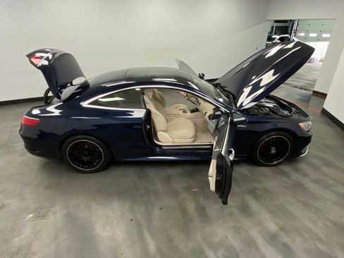Used 2015 Mercedes-Benz S 550 4MATIC Coupe w/ Sport Package image 43