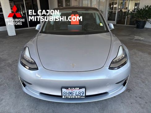 Used 2018 Tesla Model 3 Long Range RWD image 10
