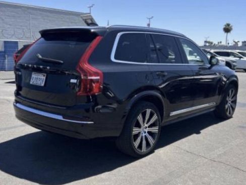 Used 2023 Volvo XC90 T8 Plus w/ Protection Package Premier AWD/4WD image 4