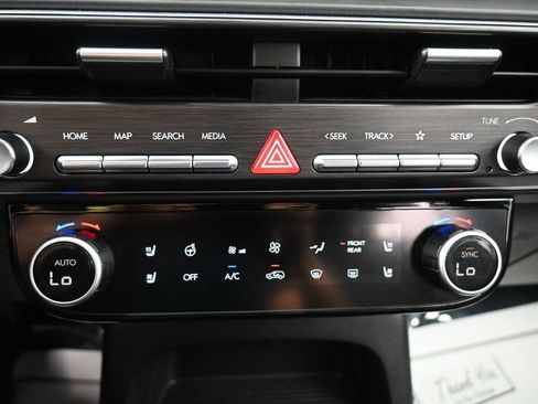 Used 2026 Hyundai Palisade Calligraphy AWD/4WD image 11