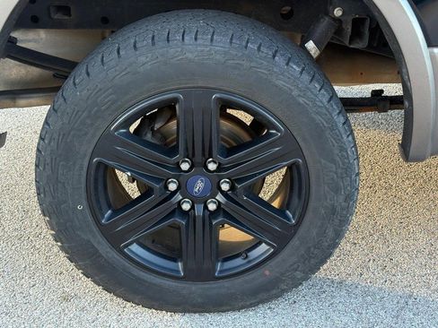 Used 2018 Ford F150 King Ranch image 6