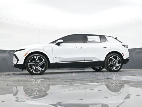 New 2026 Chevrolet Equinox EV LT image 52