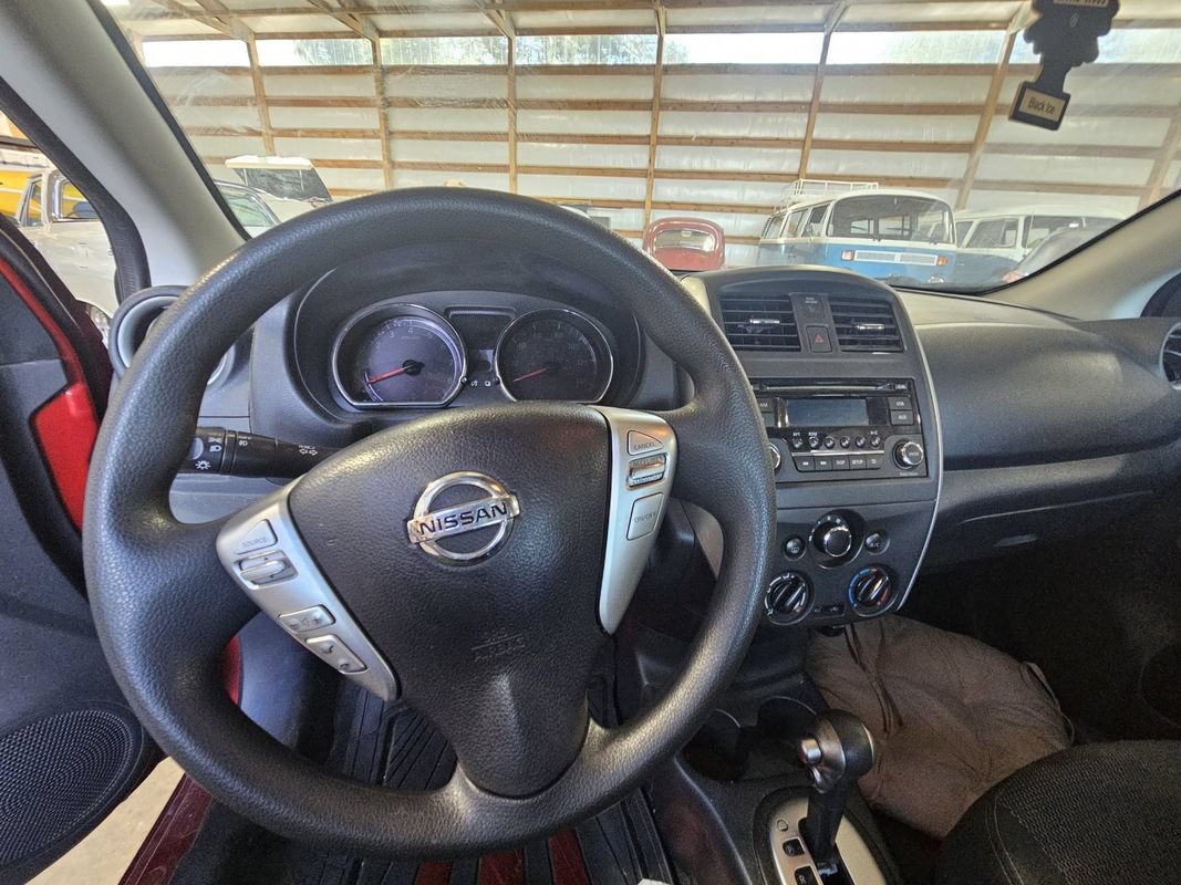 Used 2015 Nissan Versa SV w/ SV Appearance Package FWD image 12
