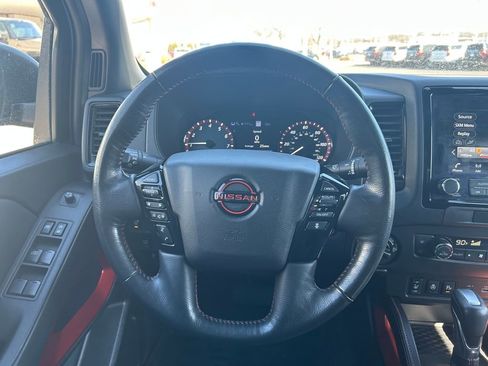 Used 2023 Nissan Frontier PRO-4X w/ Pro Convenience Package image 10