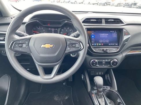 Certified 2023 Chevrolet TrailBlazer LT w/ Convenience Package image 7