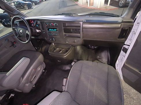 Used 2025 Chevrolet Express 2500 w/ Driver Convenience Package RWD image 18