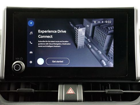 Used 2023 Toyota RAV4 SE w/ Weather & Moonroof Package image 18