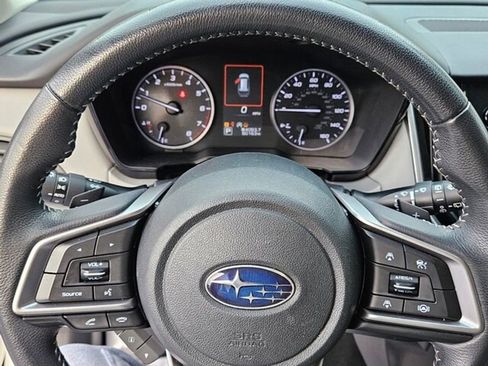 Used 2021 Subaru Outback Premium image 23