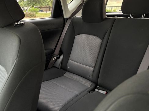 Used 2025 Kia Soul LX w/ LX Technology Package image 39