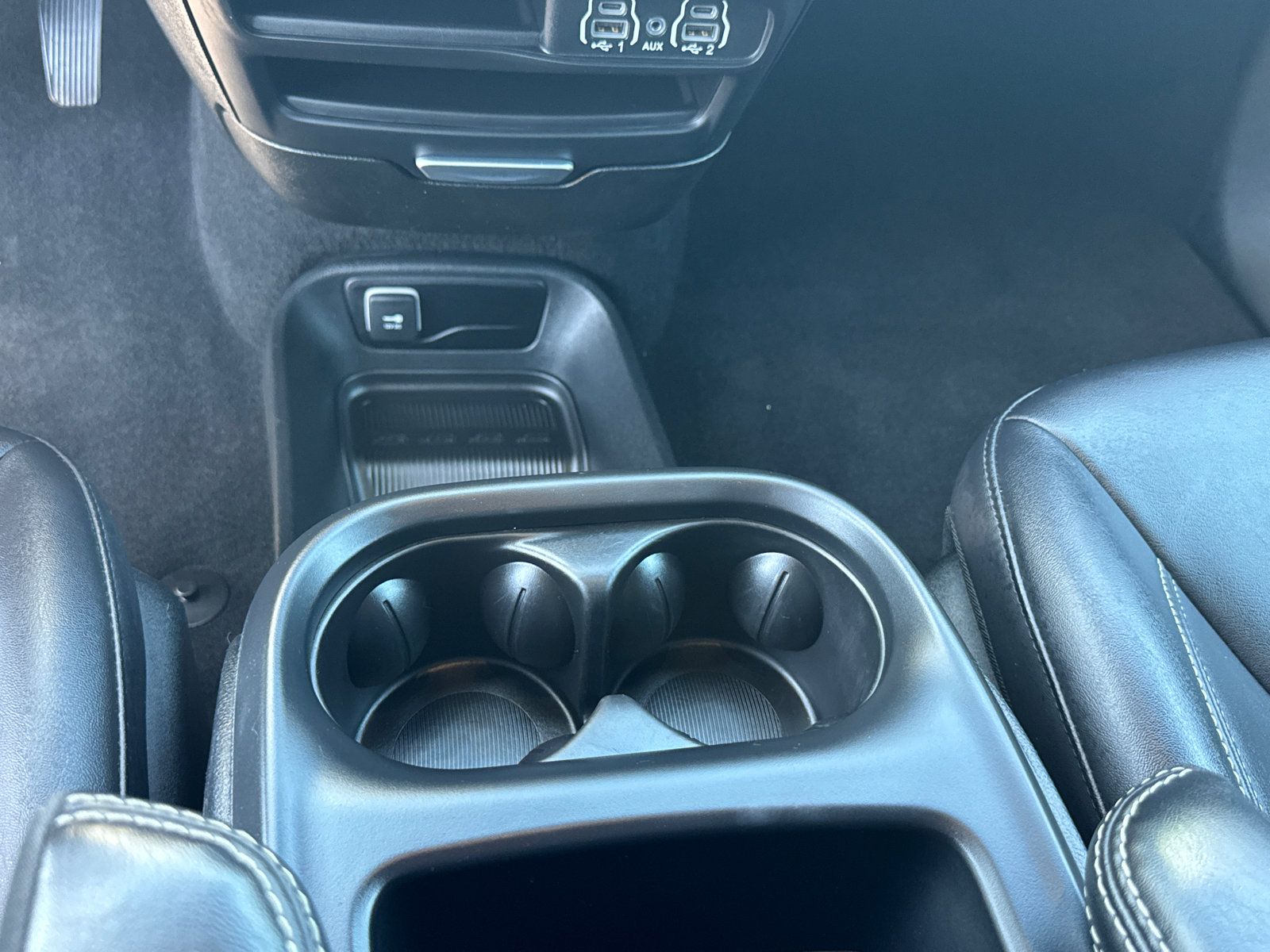 Used 2025 Chrysler Pacifica Select FWD image 14
