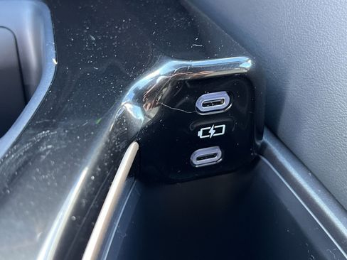 New 2025 Toyota Crown Signia image 26