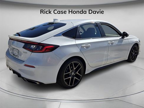 Certified 2024 Honda Civic Sport Touring image 7