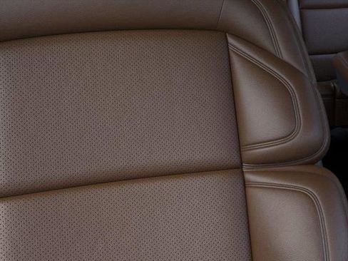 New 2026 Lincoln Navigator L Reserve AWD/4WD image 16