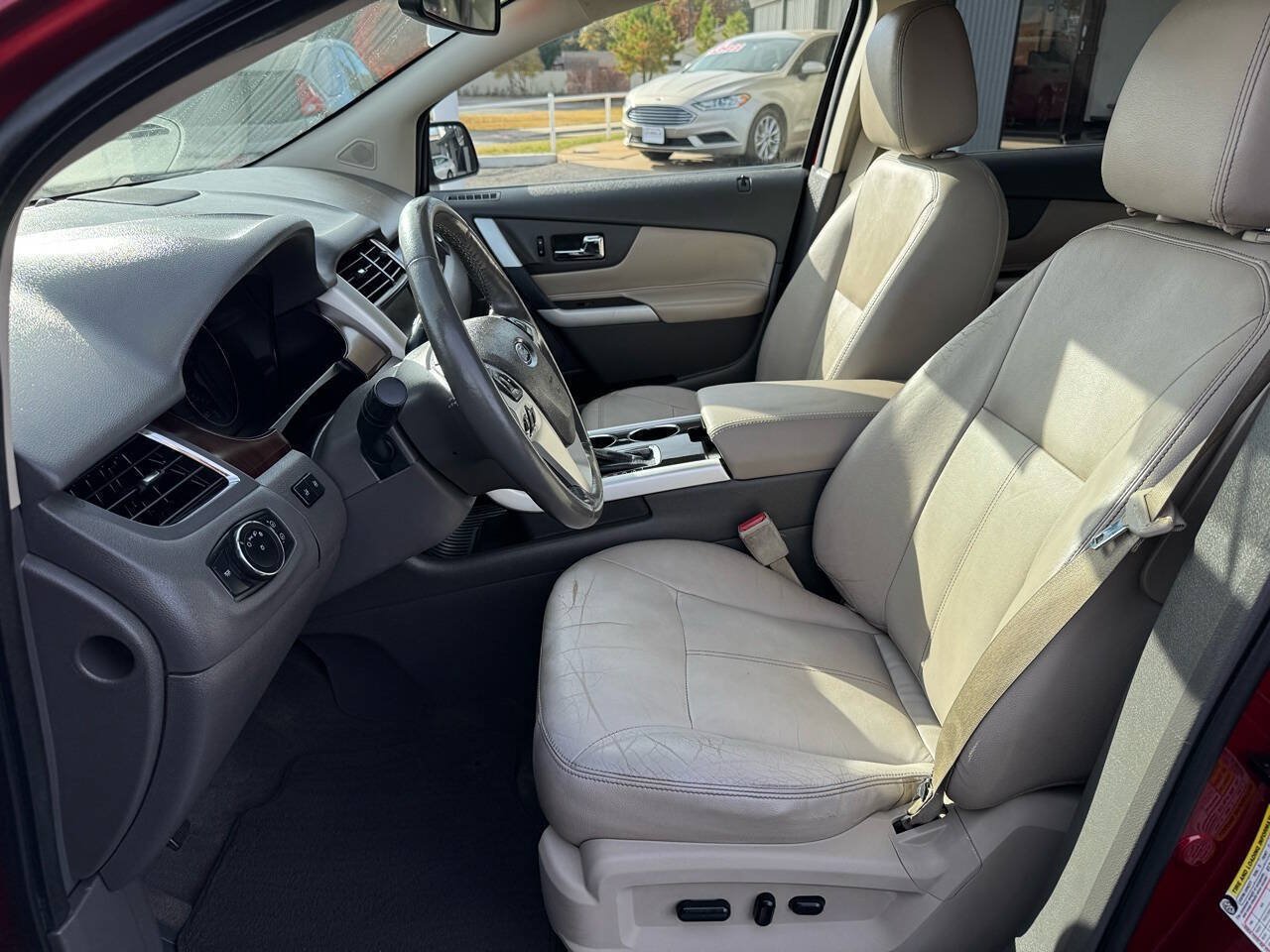Used 2013 Ford Edge Limited FWD image 16
