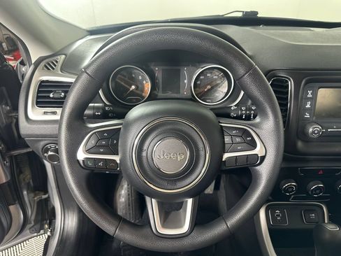 Used 2018 Jeep Compass Sport FWD image 20