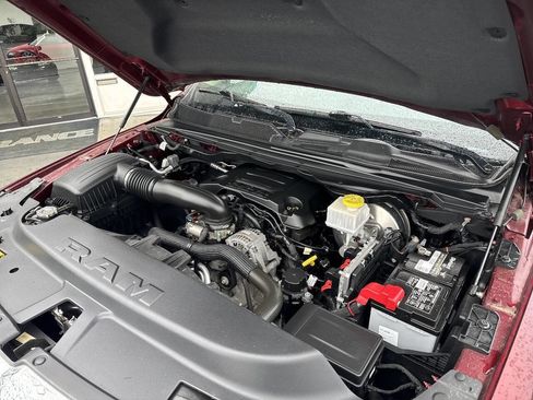 Used 2019 RAM 1500 Laramie AWD/4WD image 15