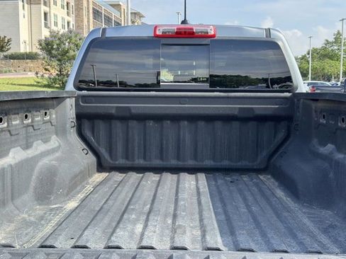Used 2024 Chevrolet Colorado Trail Boss w/ Technology Package AWD/4WD image 30