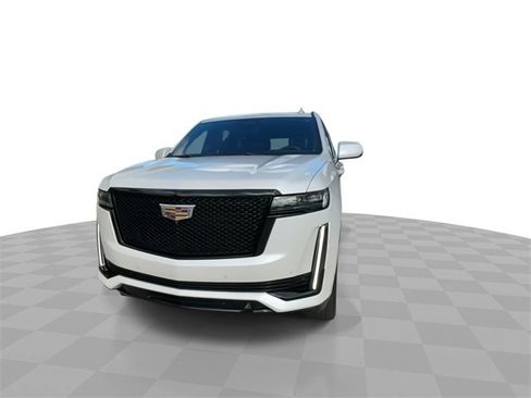 Certified 2022 Cadillac Escalade Sport Platinum image 5