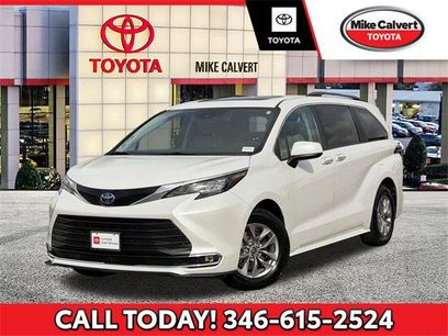 Certified 2024 Toyota Sienna XLE