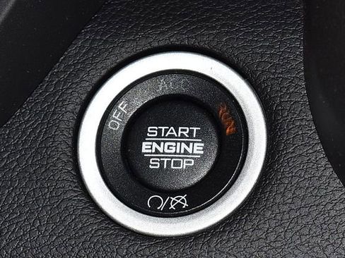 Used 2020 RAM 2500 Big Horn w/ Level 2 Equipment Group image 27