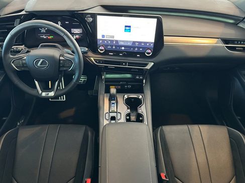 Used 2025 Lexus RX 500h F Sport image 13