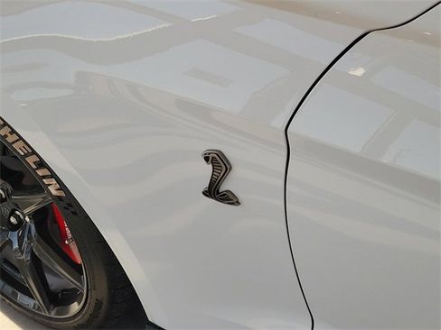 Used 2020 Ford Mustang Shelby GT500 w/ Carbon Fiber Track Pack image 8